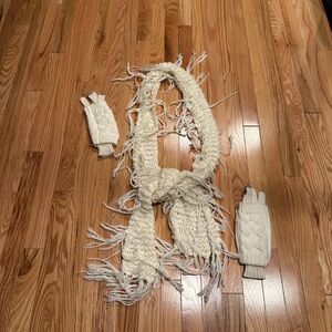 Knit Scarf & Glove Set